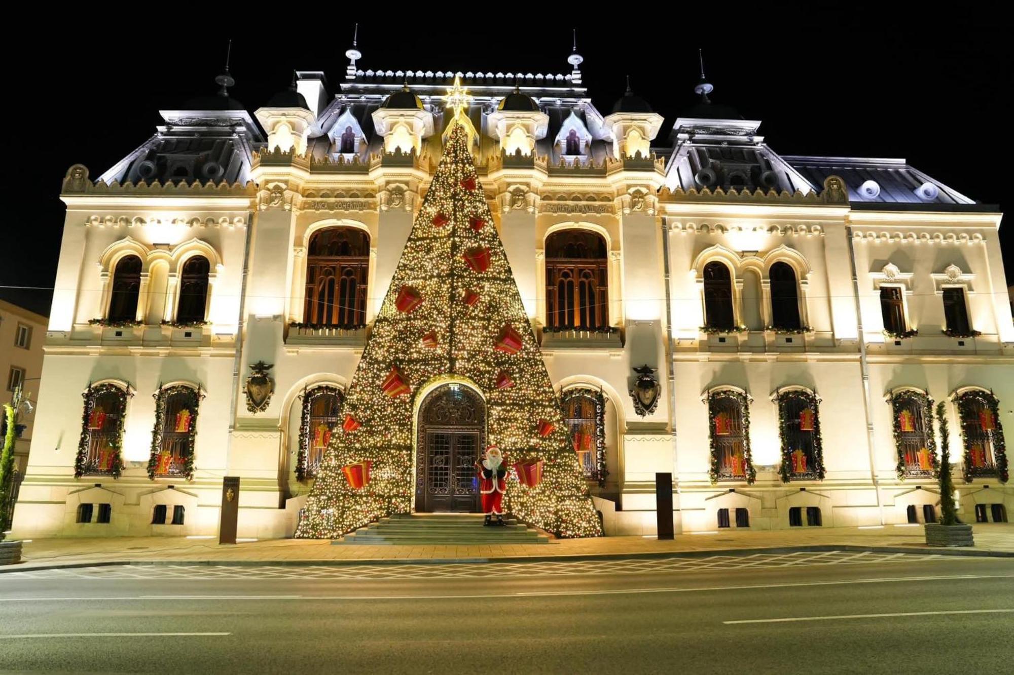Alea Central Studio Art Museum Craiova Bagian luar foto